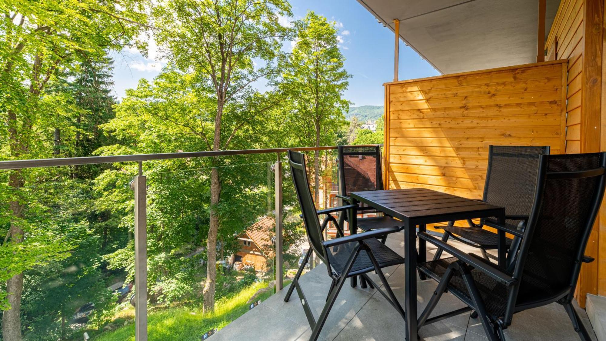 Sun & Snow Stone Hill Apartment *